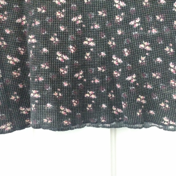 SO Juniors Long Sleeve Floral Top XS - Picture 7 of 7